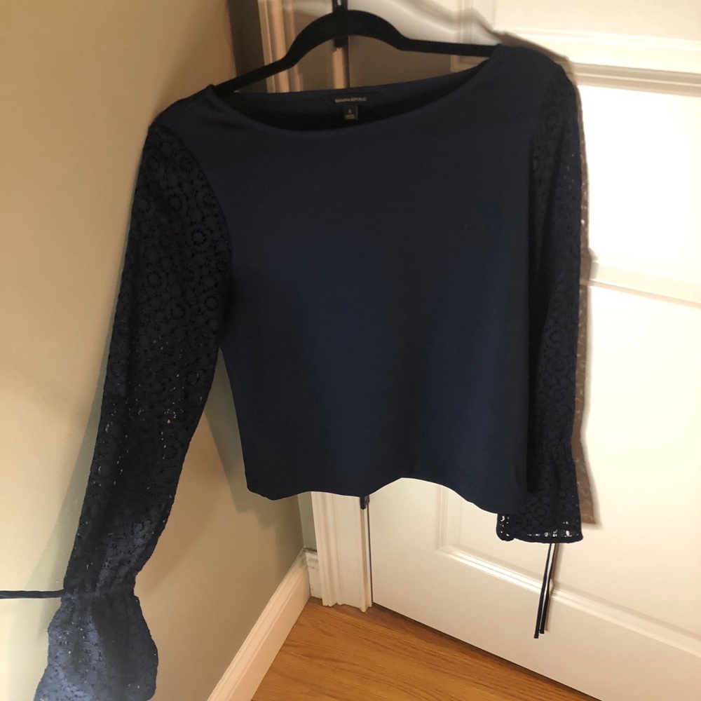 Blue lace ballon sleeve blouse